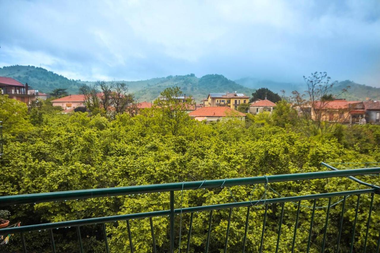 Etna Sunshine Apartment ลิงกัวกลอสซา ภายนอก รูปภาพ