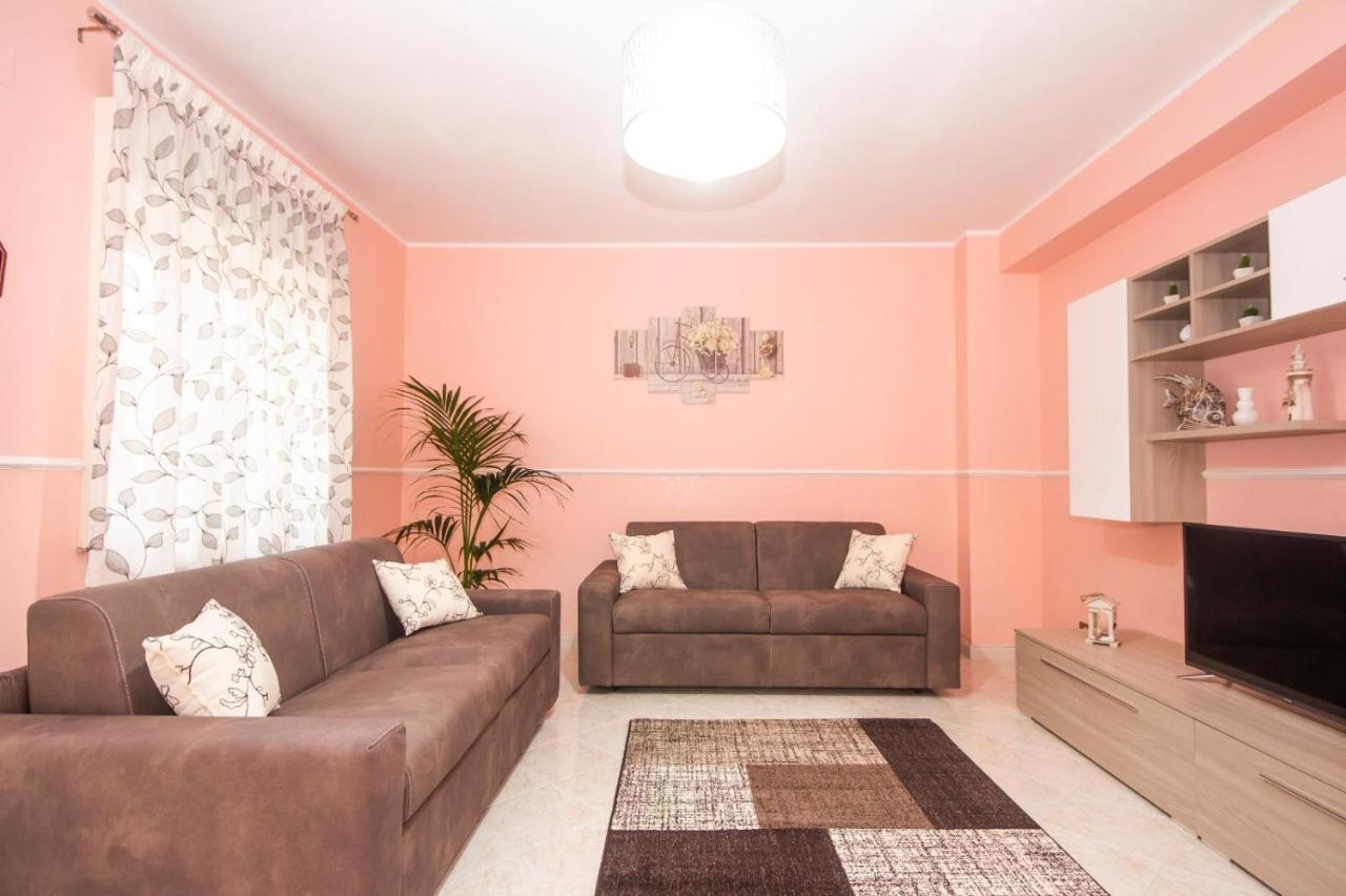 Etna Sunshine Apartment ลิงกัวกลอสซา ภายนอก รูปภาพ